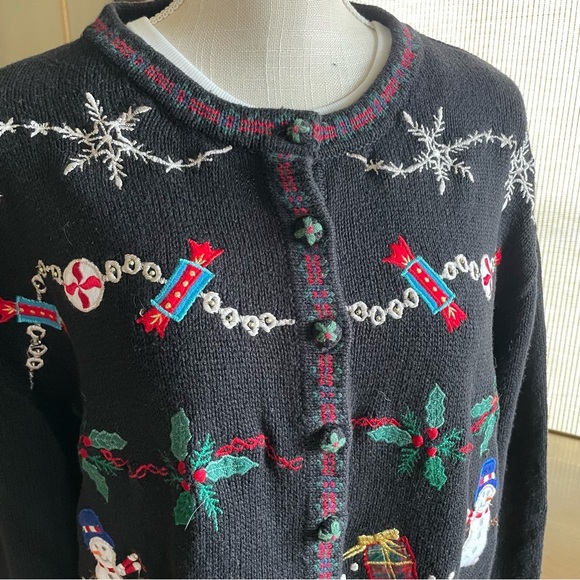 Vintage Tiara Holiday Christmas Gingerbread Man Button Front Cardigan Sweater - Picture 12 of 12